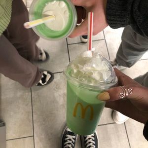 Meet your Posher, Shayla